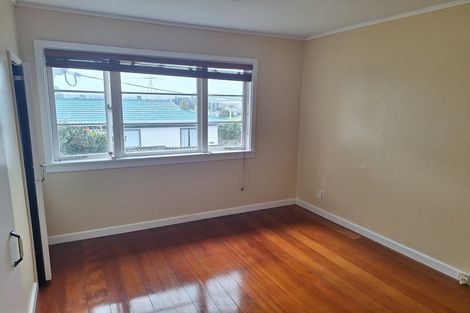 Photo of property in 71 Hamlin Road, Mount Wellington, Auckland, 1060