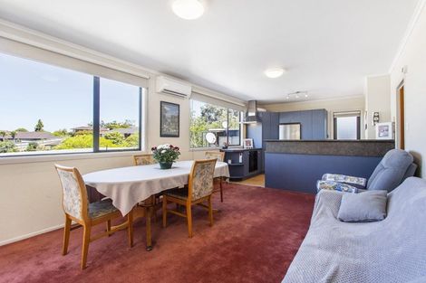 Photo of property in 2/27 Simkin Avenue, St Johns, Auckland, 1072