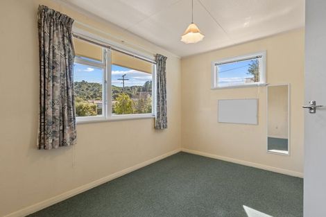 Photo of property in 83 Hampden Street, Picton, 7220