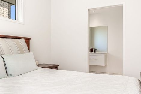 Photo of property in 36 Accolage Boulevard, Kumeu, 0810