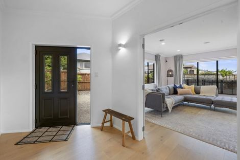 Photo of property in 176a Heta Road, Highlands Park, New Plymouth, 4312