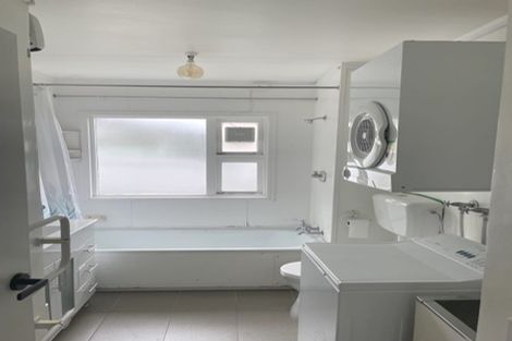 Photo of property in 3/4 Scarborough Terrace, Mount Victoria, Wellington, 6011