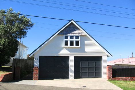 Photo of property in 27 Waru Street, Khandallah, Wellington, 6035