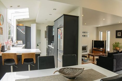 Photo of property in 13a Graham Avenue, Te Atatu Peninsula, Auckland, 0610