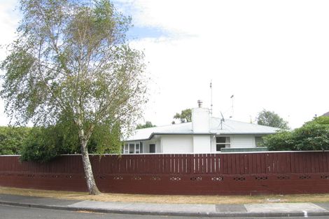 Photo of property in 9 Whirinaki Crescent, Heretaunga, Upper Hutt, 5018