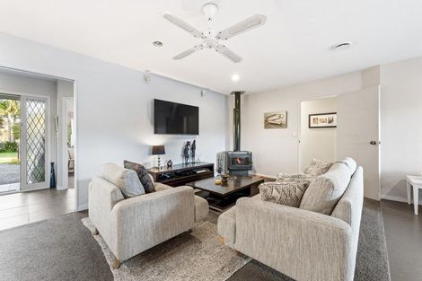 Photo of property in 5 Riverside Drive, Point Wells, Warkworth, 0986