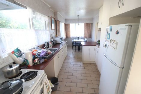 Photo of property in 1 Ngatoa Place, Glenfield, Auckland, 0629