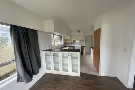 Photo of property in 2 Carolyn Street, Manukau, Auckland, 2025