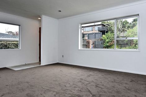 Photo of property in 34 Raymond Terrace, Northcote, Auckland, 0627