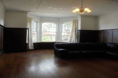 Photo of property in 7a Hawker Street, Mount Victoria, Wellington, 6011