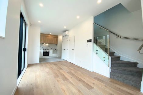 Photo of property in 11b Wylie Avenue, Sunnynook, Auckland, 0620