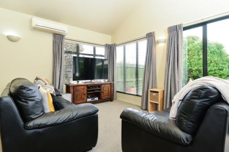 Photo of property in 8 Endeavour Avenue, Flagstaff, Hamilton, 3210