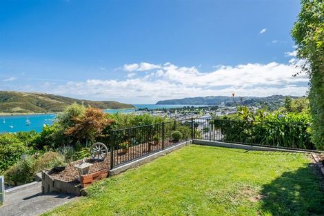 Photo of property in 62 Kiriwai Road, Paremata, Porirua, 5024
