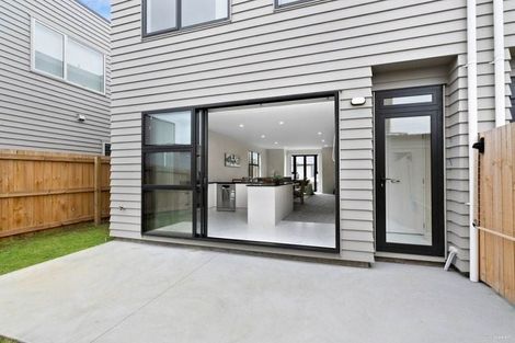 Photo of property in 18b Hollowout Street, Takanini, 2112