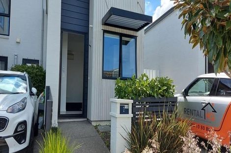 Photo of property in 2 Sacred Kingfisher Road, Hobsonville, Auckland, 0616