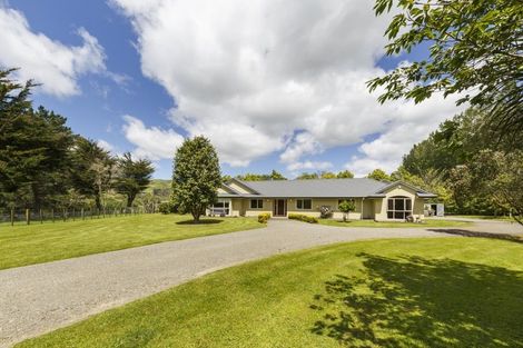 Photo of property in 29 Ngahere Park Road, Turitea, Palmerston North, 4472