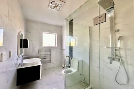 Photo of property in 32 Charlestown Drive, Flat Bush, Auckland, 2019