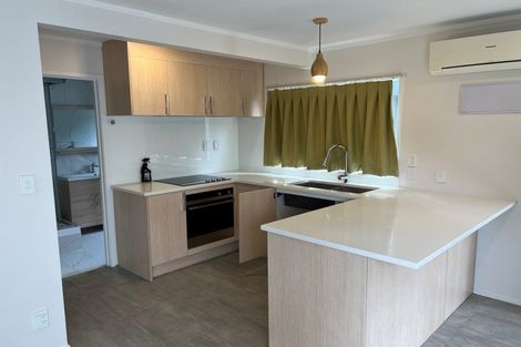 Photo of property in 3 Kerria Place, Sunnynook, Auckland, 0620