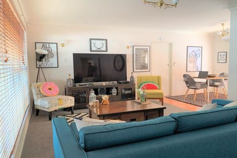 Photo of property in 2/8 Domett Avenue, Epsom, Auckland, 1023