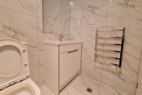 Photo of property in 20b Crestview Rise, Papakura, 2110