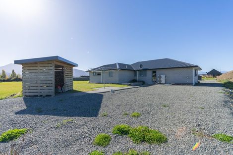 Photo of property in 11 Breaksea Street, Te Anau, 9600