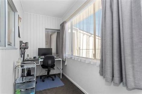 Photo of property in 1 Linklater Avenue, Bellevue, Tauranga, 3110