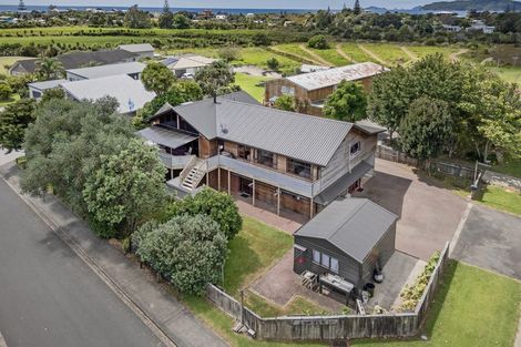 Photo of property in 2 Summer Lane, Tairua, 3508