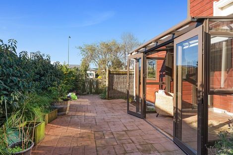 Photo of property in 23 Barrett Drive, Waikanae Beach, Waikanae, 5036