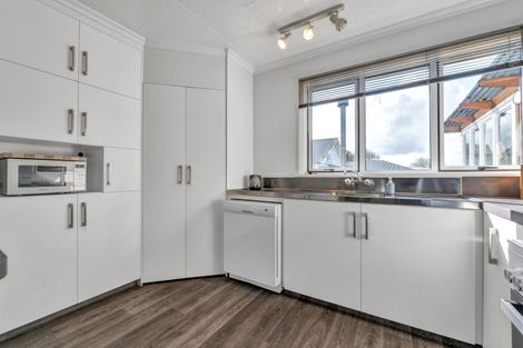 Photo of property in 12 Craig Street, Stratford, 4332
