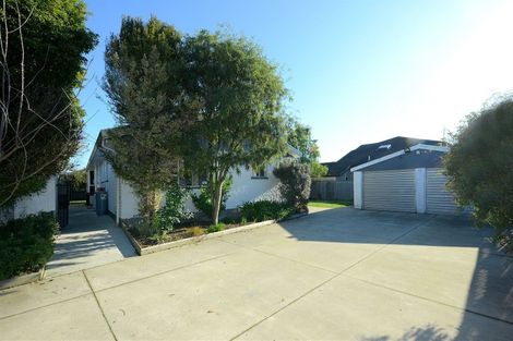 Photo of property in 39 Camden Street, Redwood, Christchurch, 8051