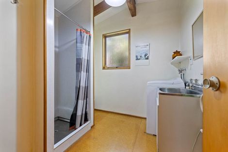 Photo of property in 33 Hauraki Terrace, Pukawa Bay, Turangi, 3381