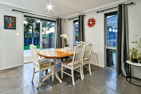 Photo of property in 135 Hillpark Drive, Pokeno, 2402