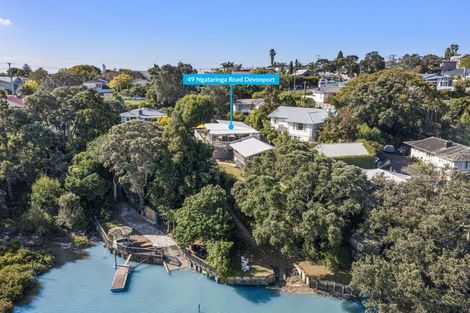 Photo of property in 49 Ngataringa Road, Devonport, Auckland, 0624
