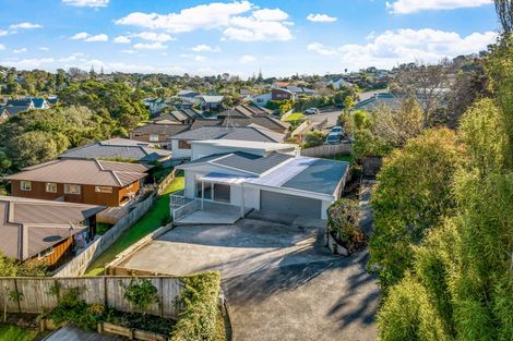 Photo of property in 56 D'oyly Drive, Stanmore Bay, Whangaparaoa, 0932