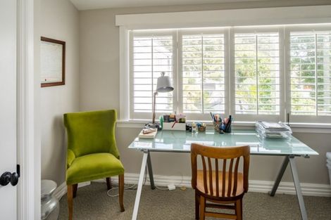 Photo of property in 21 Nikau Street, Eastbourne, Lower Hutt, 5013