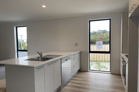 Photo of property in 10b Rosier Road, Glen Eden, Auckland, 0602