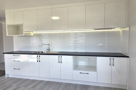 Photo of property in 21 Tranent Road, Mangere, Auckland, 2022