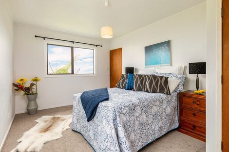 Photo of property in 145 Piha Road, Piha, New Lynn, 0772