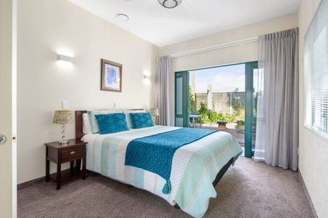 Photo of property in 2 Minchin Crescent, St Andrews, Hamilton, 3200