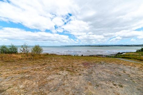 Photo of property in 6 Seawind Way, Hobsonville, 0616