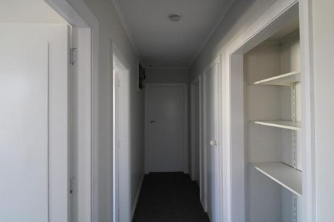 Photo of property in 30 Bateman Avenue, Bryndwr, Christchurch, 8053