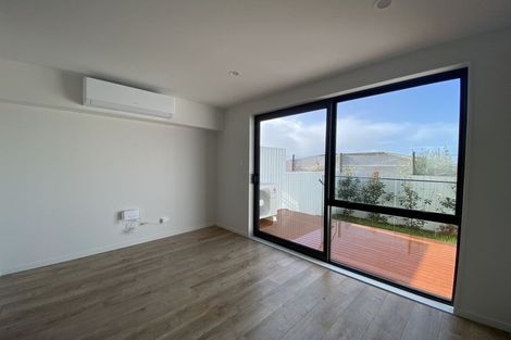 Photo of property in 3/737 East Coast Road, Browns Bay, Auckland, 0630