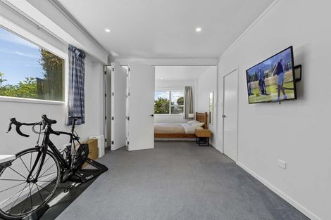 Photo of property in 6 Laing Place, Otumoetai, Tauranga, 3110