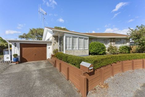Photo of property in 8 Kowhai Street, Levin, 5510
