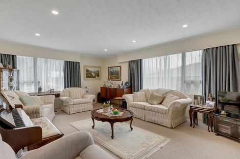 Photo of property in 42 Oxford Street, Tawa, Wellington, 5028