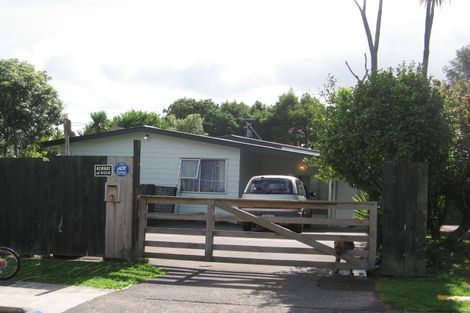 Photo of property in 7 John F Kennedy Place, Glen Eden, Auckland, 0602