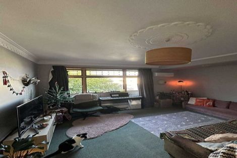 Photo of property in 10 Helen Street, Brooklyn, Wellington, 6021