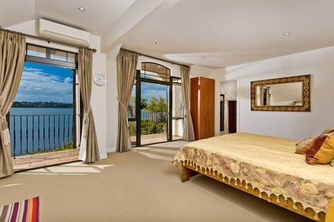 Photo of property in 4/76 Shakespeare Road, Milford, Auckland, 0620