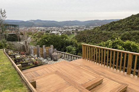 Photo of property in 19a Betty Watt Grove, Riverstone Terraces, Upper Hutt, 5018