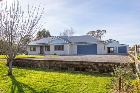 Photo of property in 15 Campbell Drive, Martinborough, 5711